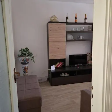 Casa Rosita, Perfetta *